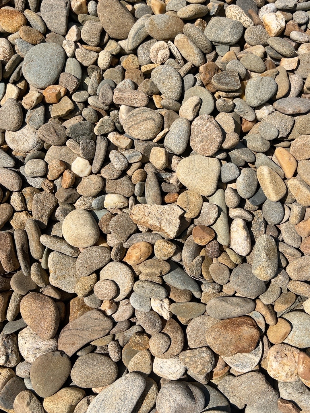 Tennessee Creek Rock in the three-quarter to one-and-three-quarter inch size